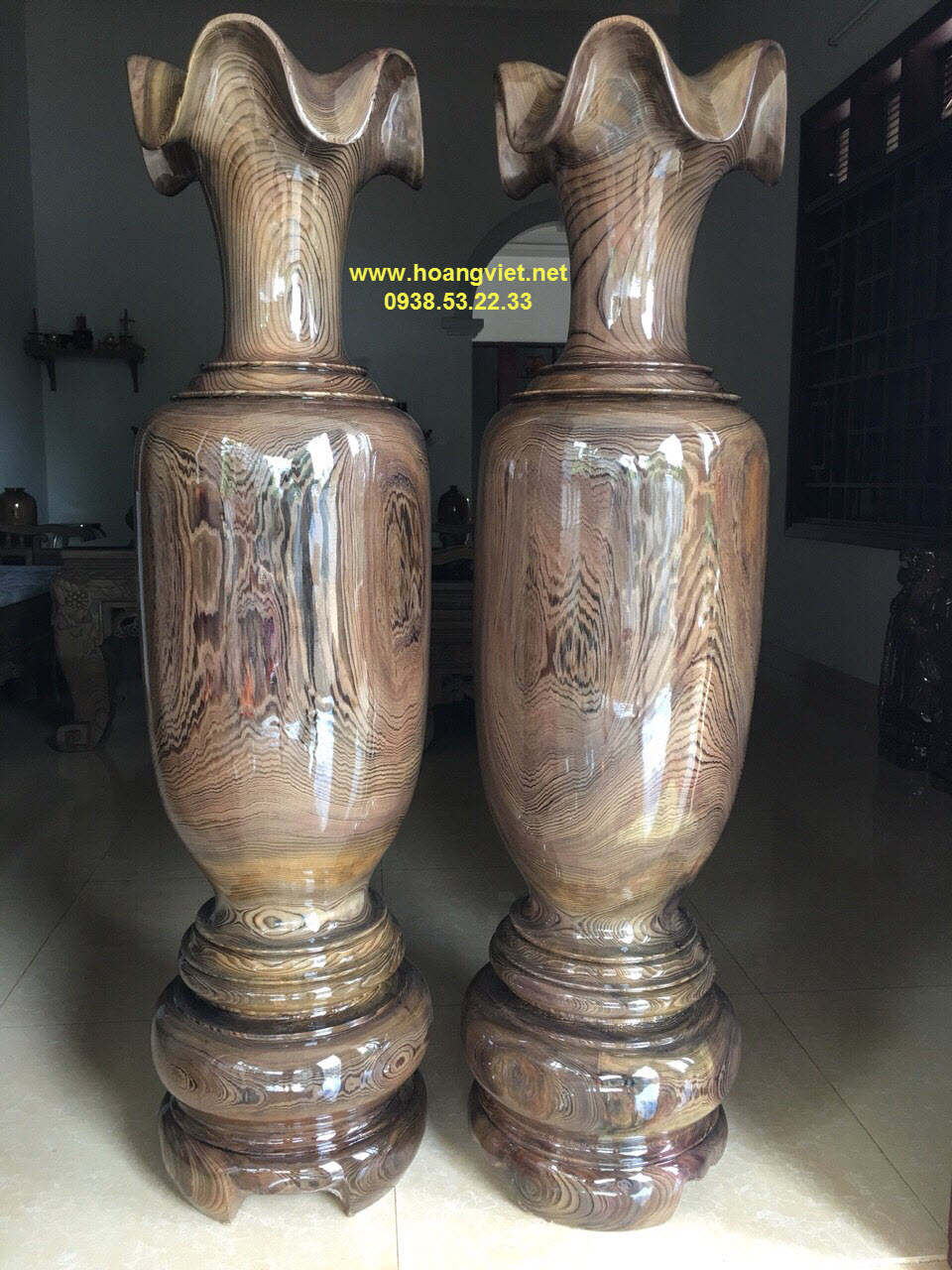 Cặp lộc bình bằng gỗ thủy tùng Cặp lộc bình bằng gỗ thủy tùng