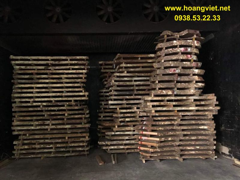 Gỗ me tây xẻ sấy khô Gỗ me tây xẻ sấy khô