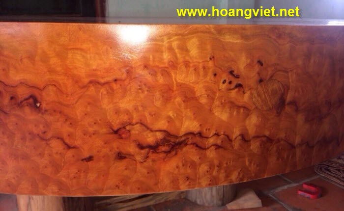 Bàn tròn gỗ nu xá xị Bàn tròn gỗ nu xá xị