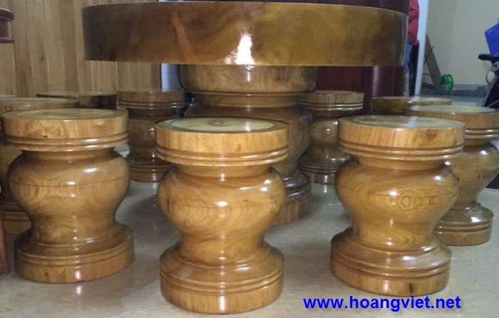 Bàn tròn gỗ dổi đá Bàn tròn gỗ dổi đá