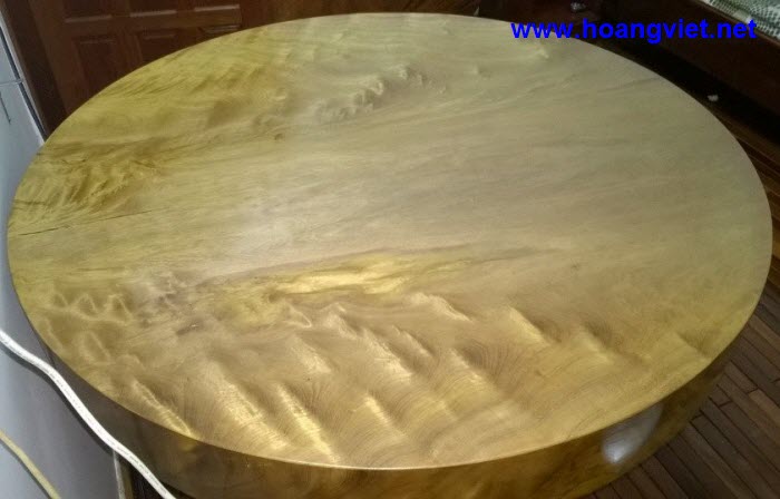 Bàn tròn một tấm gỗ dổi Bàn tròn một tấm gỗ dổi