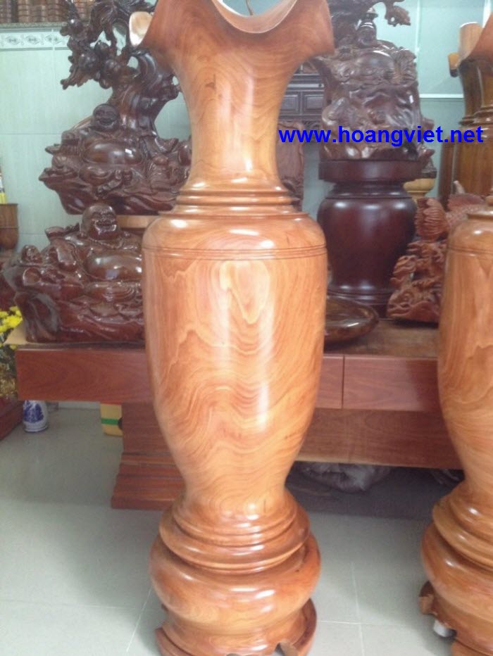Lộc bình bằng gỗ gõ đỏ Lộc bình bằng gỗ gõ đỏ