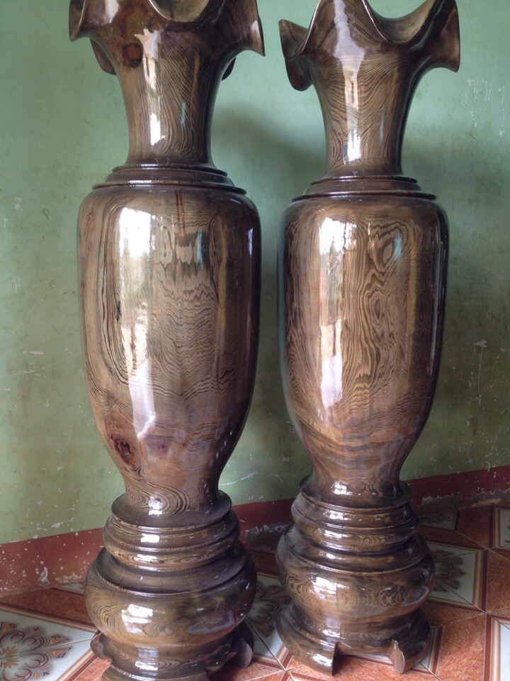 Lộc bình gỗ thủy tùng vân đẹp Lộc bình gỗ thủy tùng vân đẹp