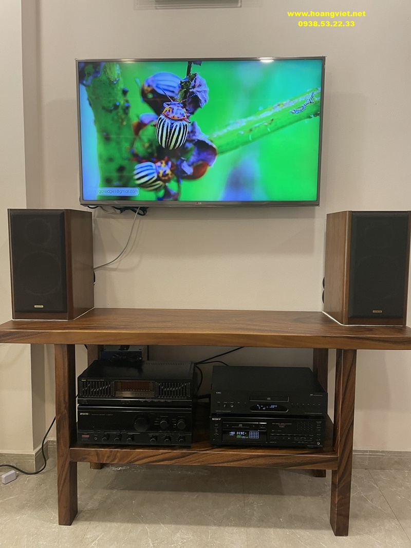 Kệ ti vi treo tường gỗ me tây Kệ ti vi treo tường gỗ me tây