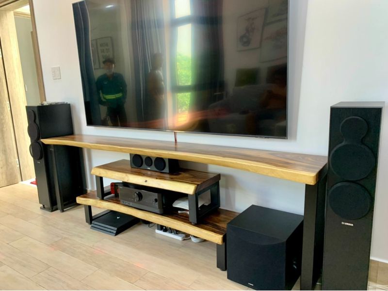 Kệ tivi treo tường 3 tầng gỗ me tây Kệ tivi treo tường 3 tầng gỗ me tây