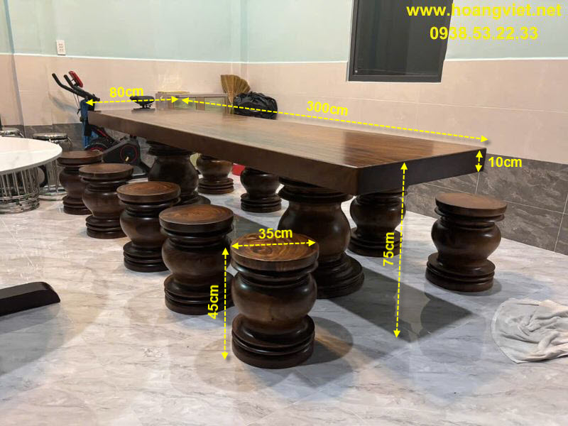 Kích thước bàn gỗ me tây nguyên khối 10 ghế đôn. Kích thước bàn gỗ me tây nguyên khối 10 ghế đôn.