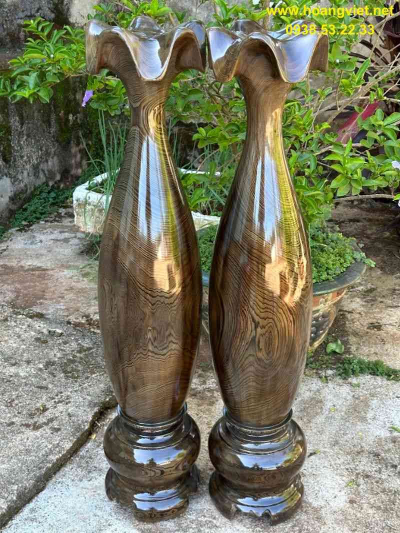 Lọ hoa gỗ thủy tùng cao 95cm đường kính 22cm Lọ hoa gỗ thủy tùng cao 95cm đường kính 22cm