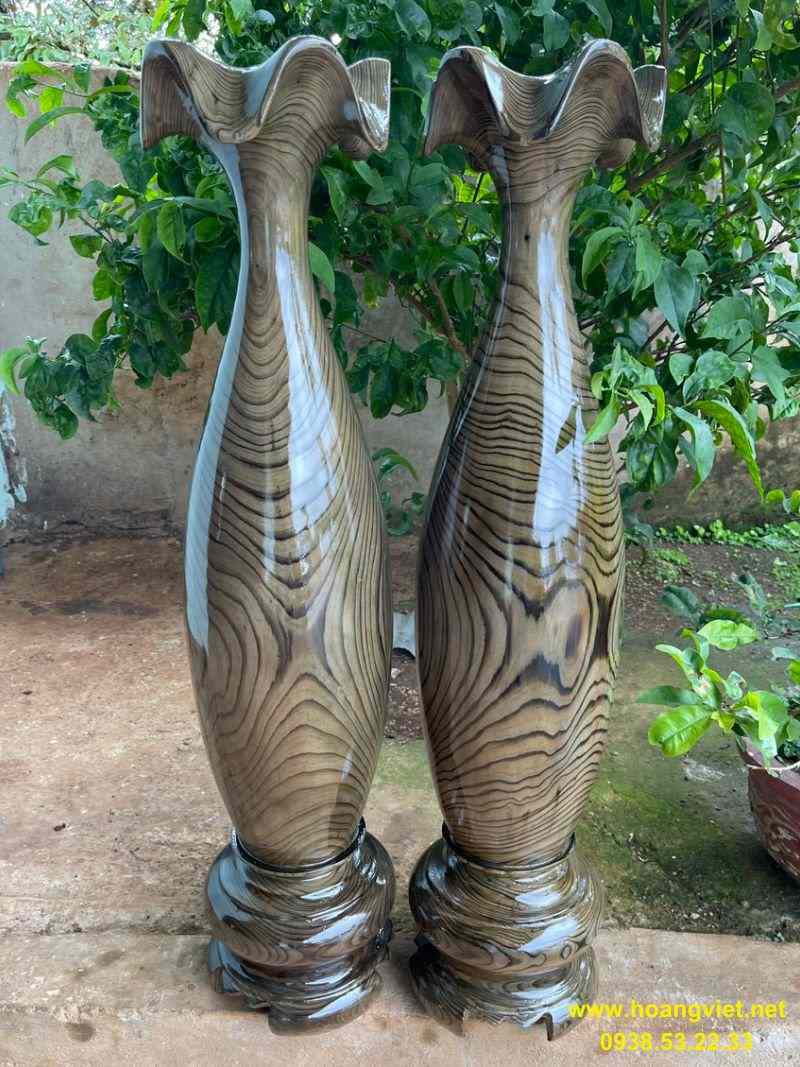 Lọ lục bình gỗ thủy tùng cao 84cm đường kính 20cm Lọ lục bình gỗ thủy tùng cao 84cm đường kính 20cm