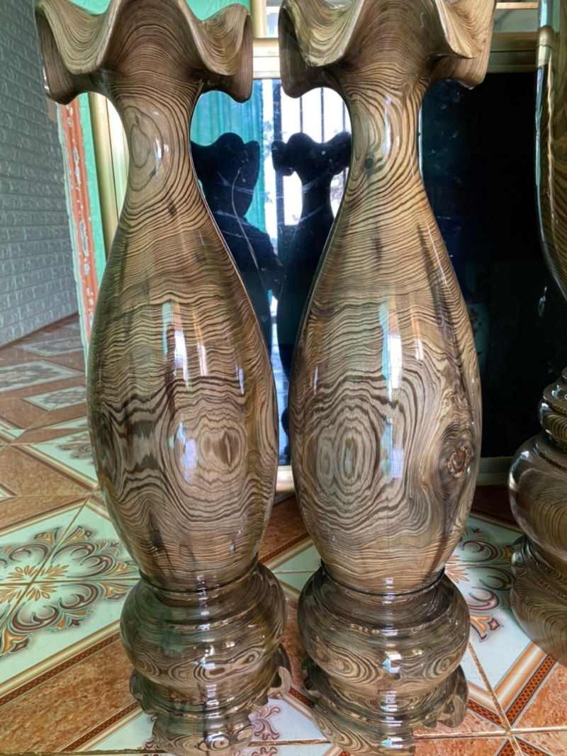 Lộc bình tỳ bà gỗ thủy tùng cao 68cm đường kính 21cm Lộc bình tỳ bà gỗ thủy tùng cao 68cm đường kính 21cm