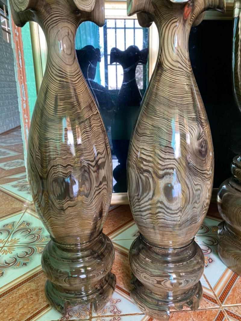 Lộc bình tỳ bà gỗ thủy tùng cao 68cm đường kính 21cm Lộc bình tỳ bà gỗ thủy tùng cao 68cm đường kính 21cm