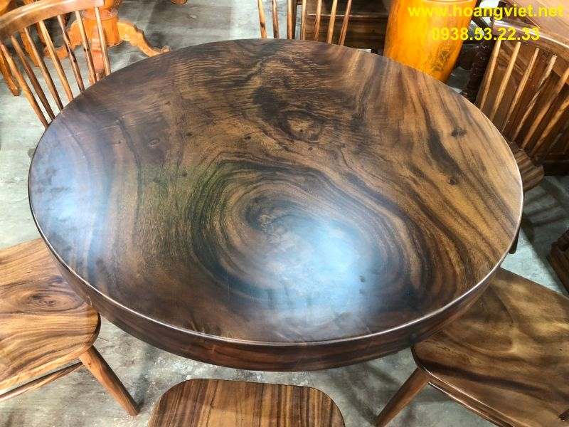 Mặt bàn tròn gỗ me tây nguyên khối đường kính 1m3 dày 10cm Mặt bàn tròn gỗ me tây nguyên khối đường kính 1m3 dày 10cm