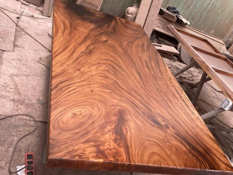 Mặt bàn dài gỗ me tây nguyên tấm Mặt bàn dài gỗ me tây nguyên tấm