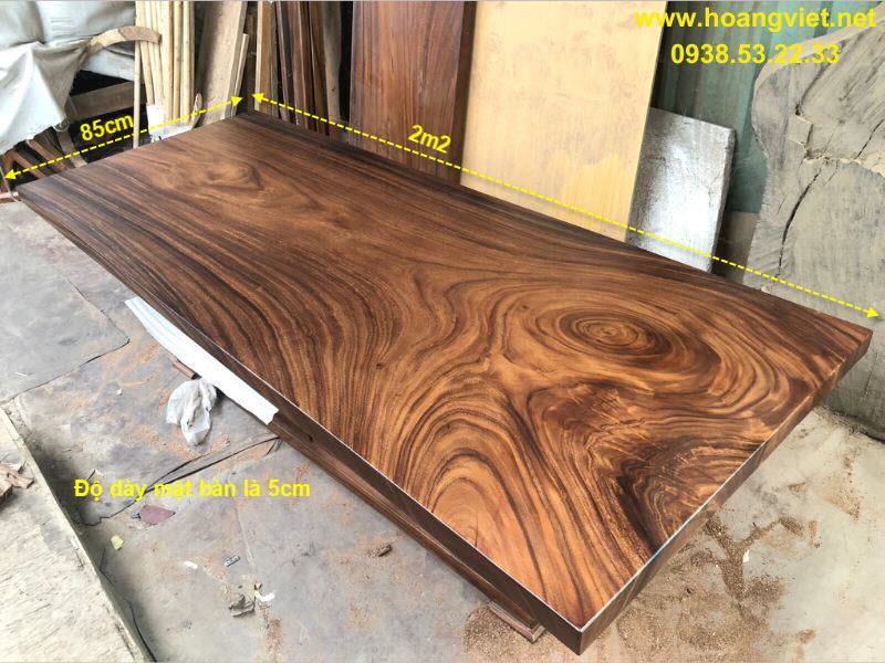 Mặt bàn gỗ me tây nguyên tấm vân đẹp dài 2m2 Mặt bàn gỗ me tây nguyên tấm vân đẹp dài 2m2
