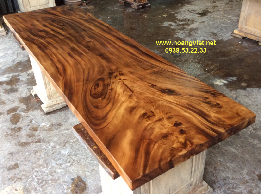Mặt bàn sơn pu màu tự nhiên, bằng gỗ me tây với hệ vân siêu đẹp, kích thước 70x5x200cm Mặt bàn sơn pu màu tự nhiên, bằng gỗ me tây với hệ vân siêu đẹp, kích thước 70x5x200cm