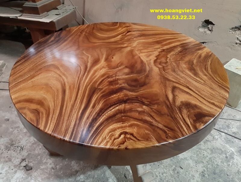 Mặt bàn me tây tròn nguyên tấm vân đẹp Mặt bàn me tây tròn nguyên tấm vân đẹp