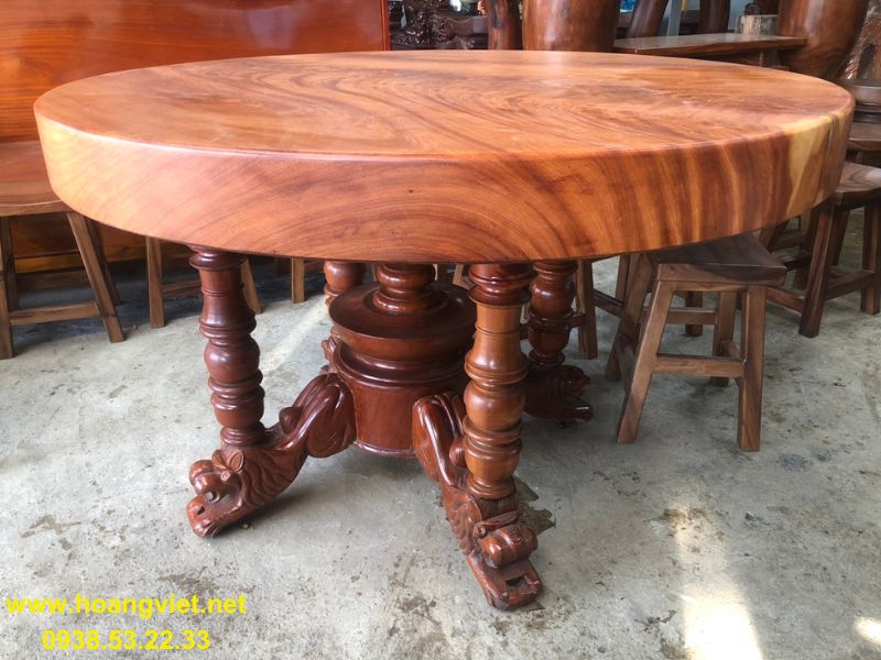 Mặt bàn tròn gỗ gõ đỏ nguyên khối đường kính 1m33 dày 12cm Mặt bàn tròn gỗ gõ đỏ nguyên khối đường kính 1m33 dày 12cm