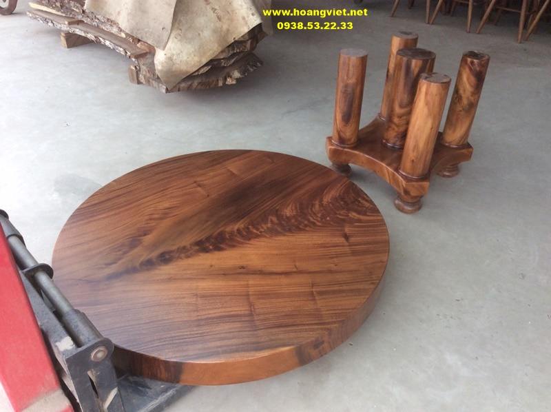 Mặt và chân bàn tròn gỗ me tây 8 ghế Mặt và chân bàn tròn gỗ me tây 8 ghế
