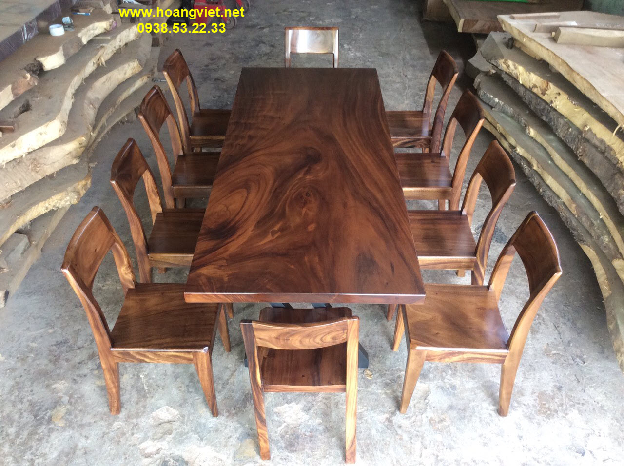 Mẫu bàn đẹp 10 ghế gỗ me tây nguyên khối