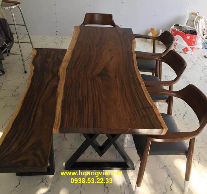 Bộ bàn ăn 4 ghế và 1 băng gỗ me tây , mặt bàn (70-75)x5x179cm. Bộ bàn ăn 4 ghế và 1 băng gỗ me tây , mặt bàn (70-75)x5x179cm.