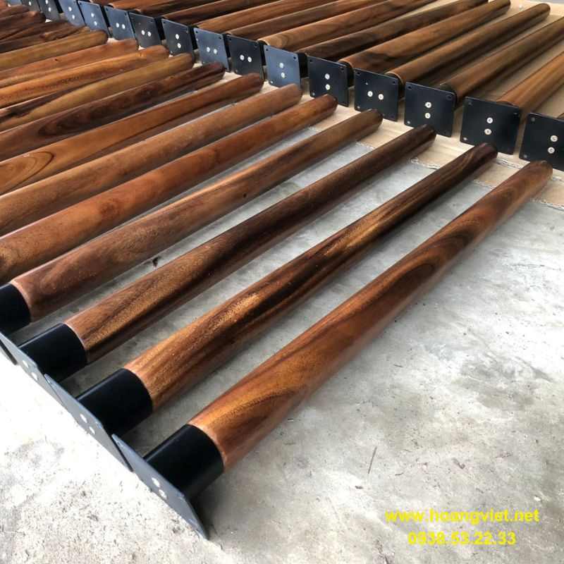 Chân gỗ me tây tiện tròn Chân gỗ me tây tiện tròn