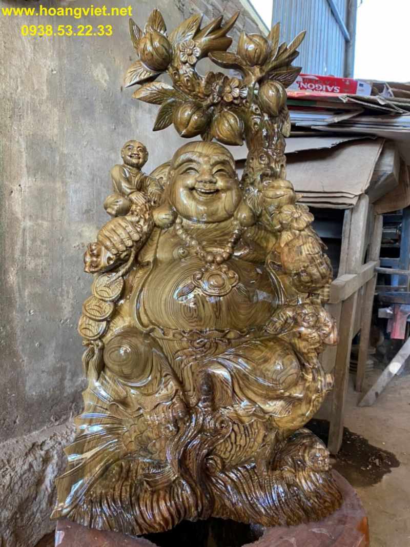 Tượng phật di lặc ngồi cá chép gỗ thủy tùng Tượng phật di lặc ngồi cá chép gỗ thủy tùng