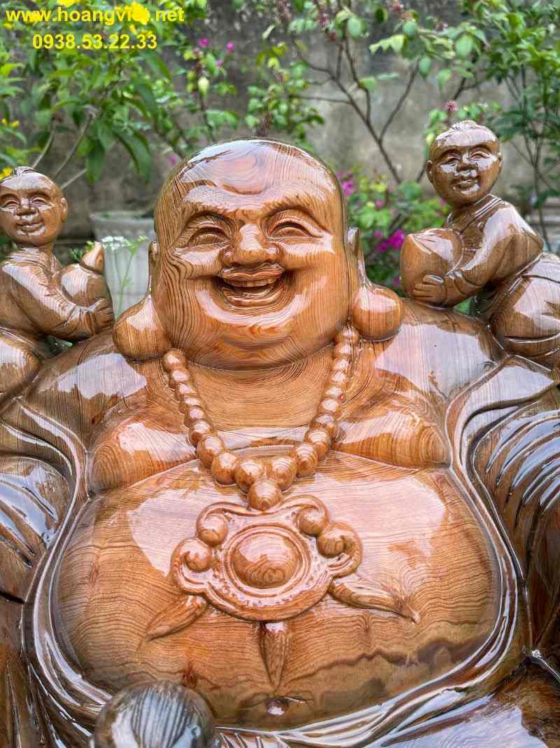 Phật di lặc ngồi tiền gỗ thủy tùng Phật di lặc ngồi tiền gỗ thủy tùng