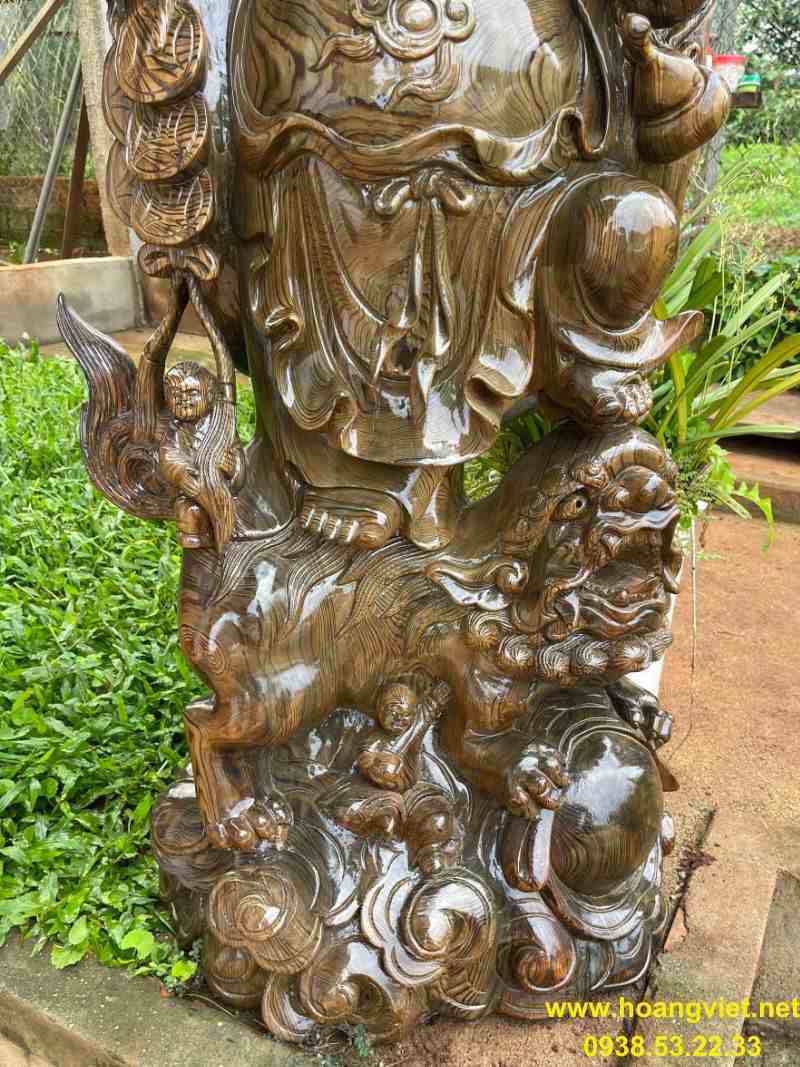 Phật di lặc vác cành đào gỗ thủy tùng Phật di lặc vác cành đào gỗ thủy tùng