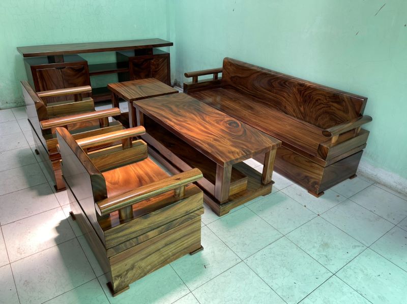 Sofa gỗ nguyên khối hiện đại. Sofa gỗ nguyên khối hiện đại.
