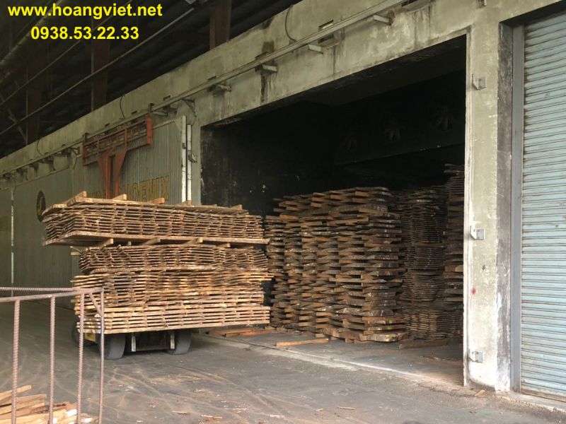 Tẩm sấy 100% phôi gỗ me tây. Tẩm sấy 100% phôi gỗ me tây.