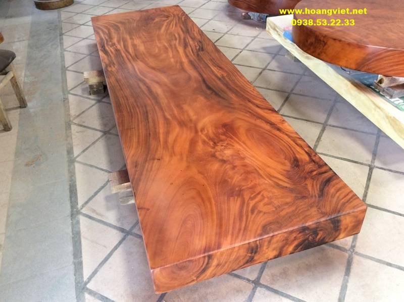 Mặt bàn gỗ nguyên khối - Tính thẩm mỹ và độ bền vượt trội