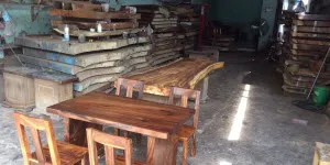 Mẹo nhỏ khi mua bàn gỗ me tây thanh lý