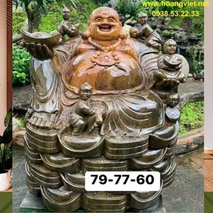 Phật di lặc và 5 đứa trẻ gỗ thủy tùng cao 79cm rộng 77cm.