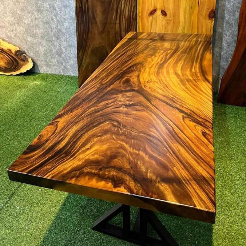 Mặt bàn gỗ me tây nguyên tấm 2m vân gỗ tuyệt đẹp.