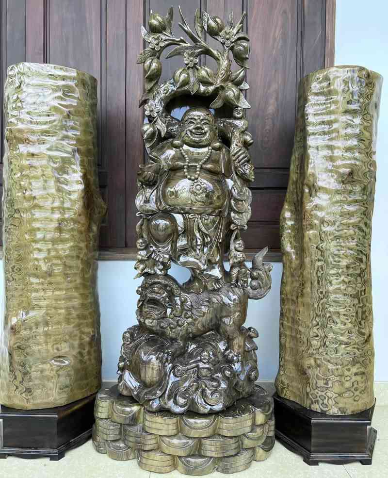 Trụ và tượng di lặc gỗ thủy tùng Trụ và tượng di lặc gỗ thủy tùng