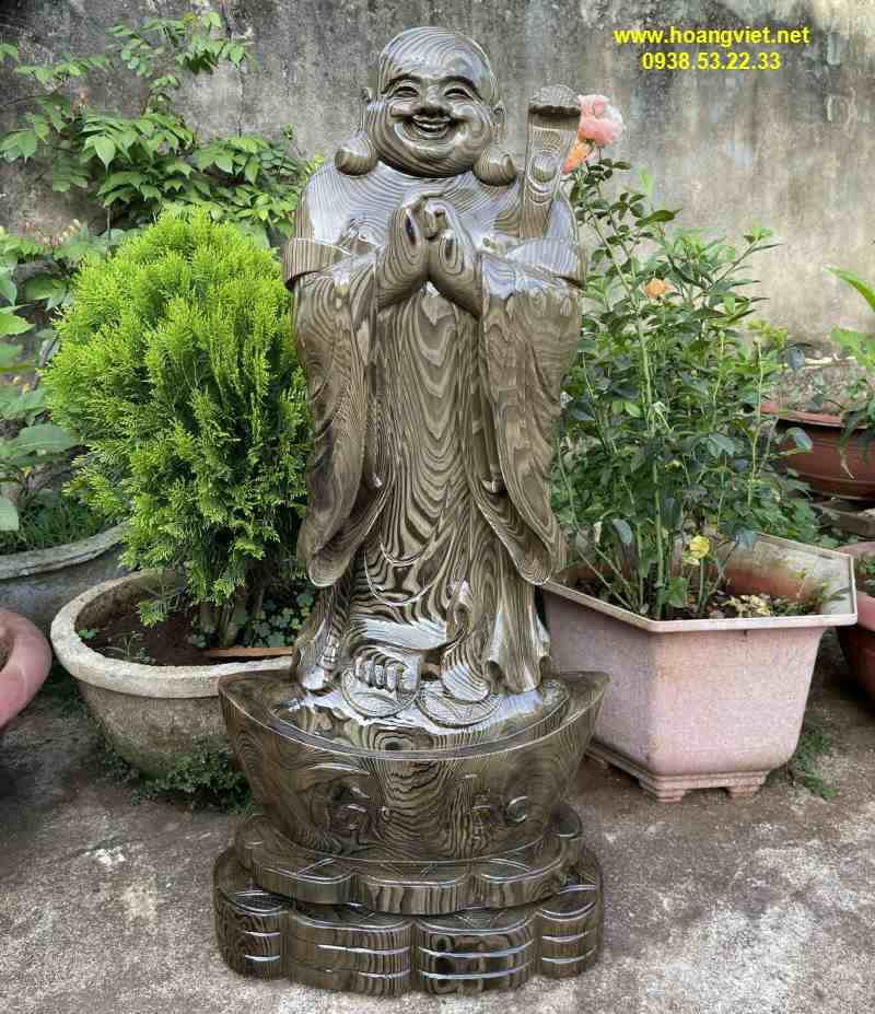 Tượng di lặc chúc phúc gỗ thủy tùng xanh. Tượng di lặc chúc phúc gỗ thủy tùng xanh.