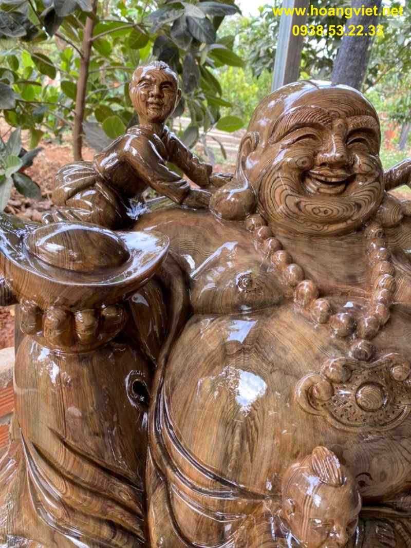 Tượng phật di lặc đẹp bằng gỗ thủy tùng Tượng phật di lặc đẹp bằng gỗ thủy tùng