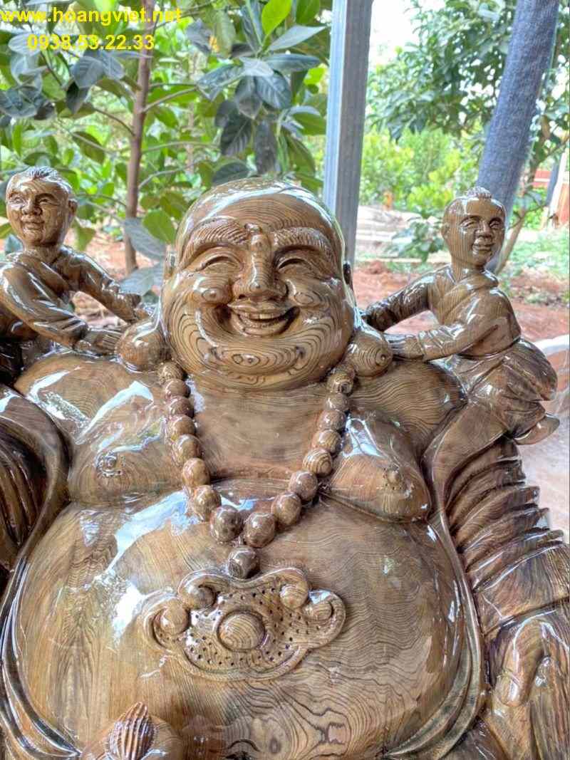 Tượng phật di lặc đẹp bằng gỗ thủy tùng Tượng phật di lặc đẹp bằng gỗ thủy tùng