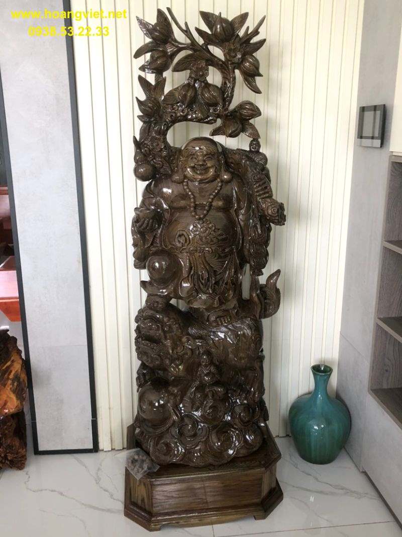 Tượng phật di lạc gỗ thủy tùng đứng lân Tượng phật di lạc gỗ thủy tùng đứng lân