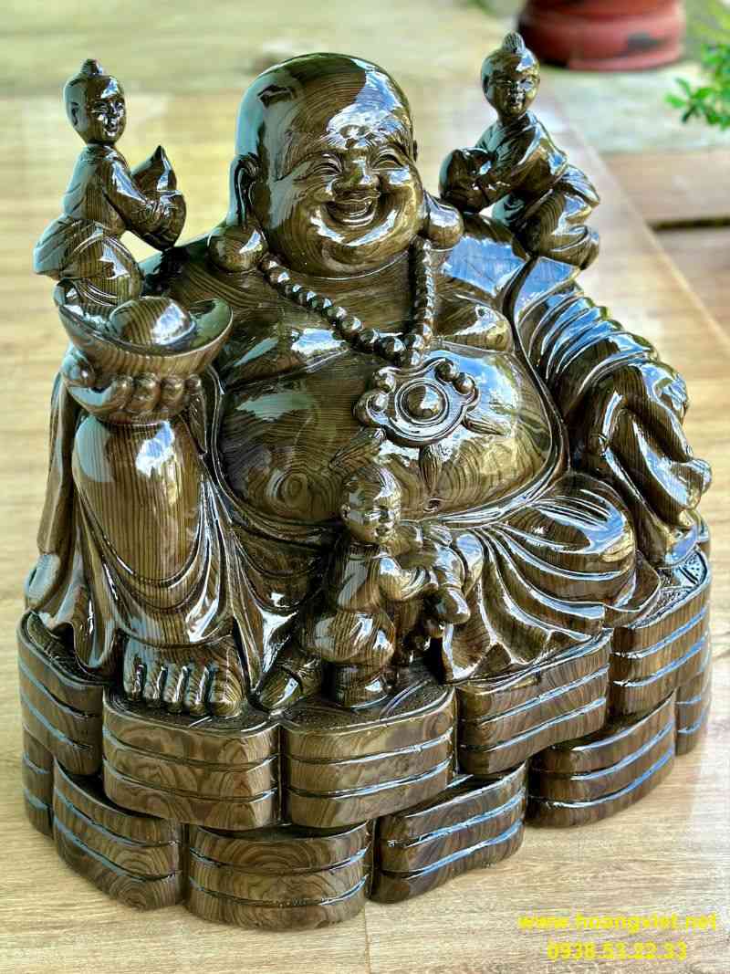 Tượng di lặc ngồi đẹp bằng gỗ thủy tùng cao 58cm rộng 58m Tượng di lặc ngồi đẹp bằng gỗ thủy tùng cao 58cm rộng 58m