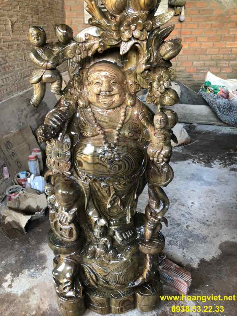 Tượng di lặc đẹp bằng gỗ thủy tùng Tượng di lặc đẹp bằng gỗ thủy tùng