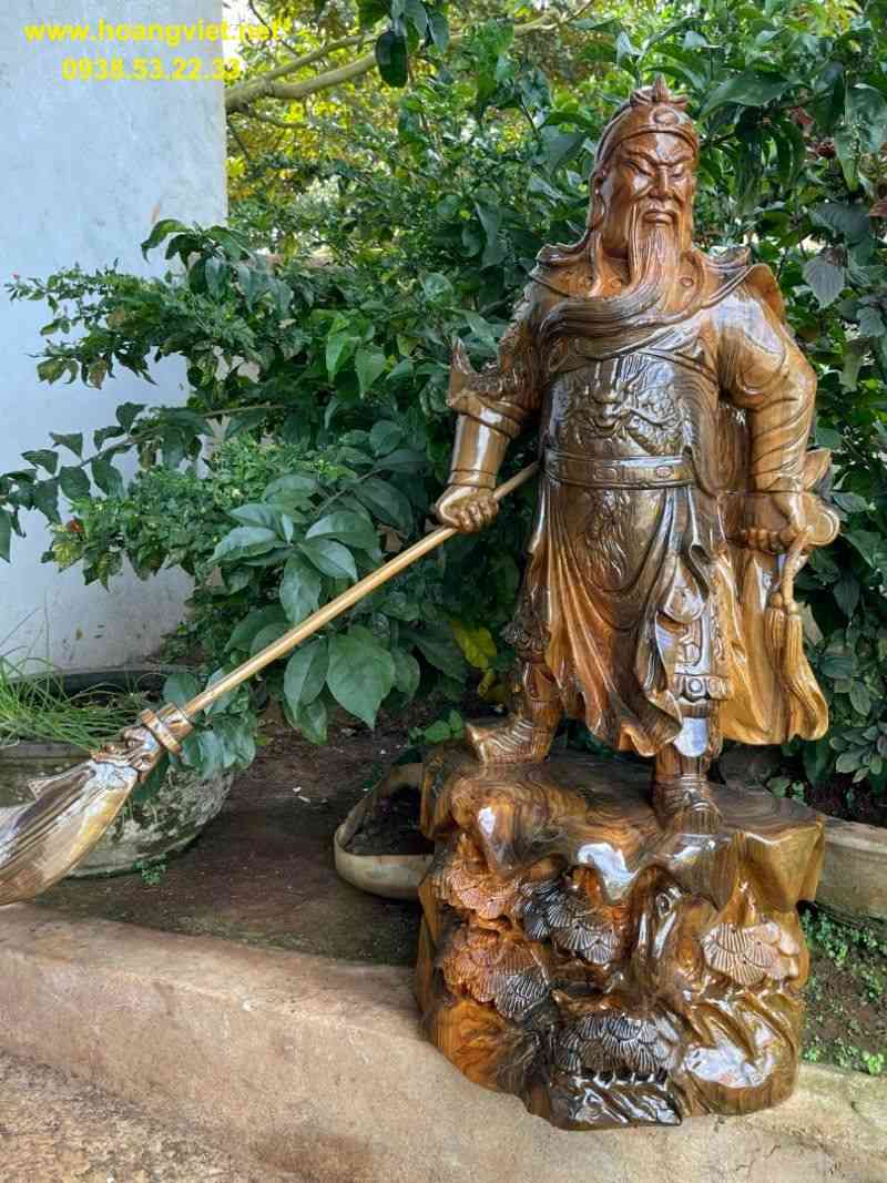 Tượng quan công gỗ thủy tùng cao 90cm rộng 40cm sâu 30cm Tượng quan công gỗ thủy tùng cao 90cm rộng 40cm sâu 30cm