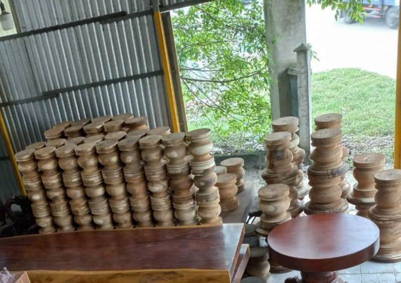 Xưởng đôn gỗ me tây nguyên khối Xưởng đôn gỗ me tây nguyên khối