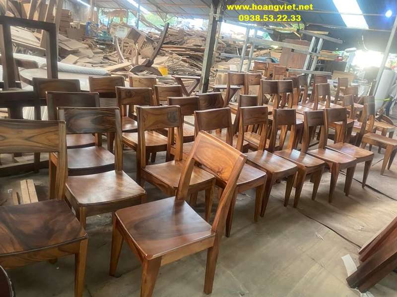 Xưởng giá công ghế bàn ăn bằng gỗ 