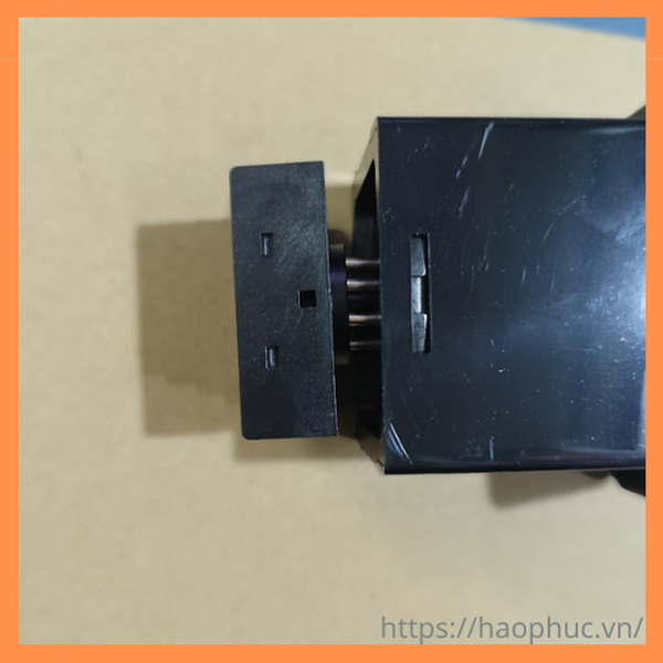 Đế Relay 8 chân tròn ngược P3G-08