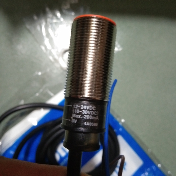 Cảm biến tiệm cận PR 18
