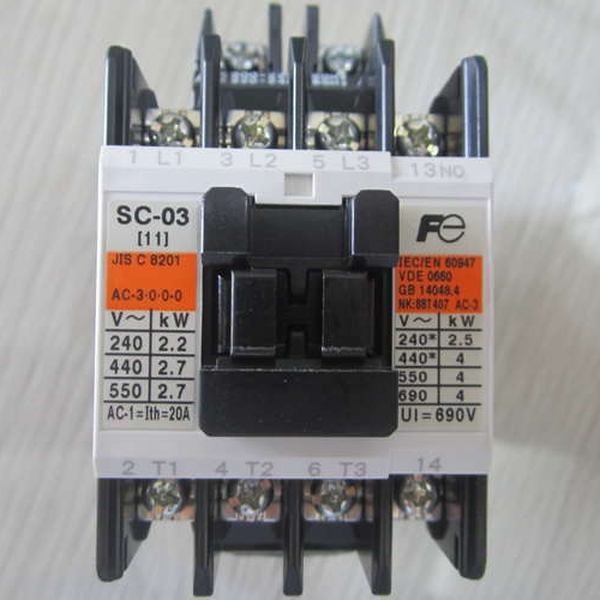Khởi động từ SC-03