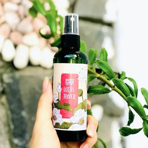 Serum Hoa Sen Trắng dưỡng ẩm sáng da mọi loại da