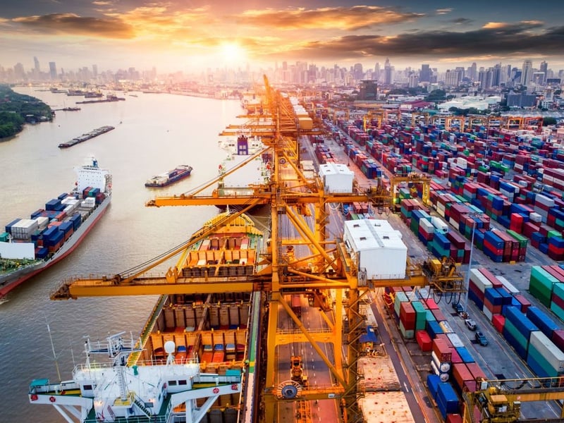 Bí Quyết Tối Ưu Logistics: Cắt Giảm 15-23% Chi Phí và Tăng Hiệu Suất 20%