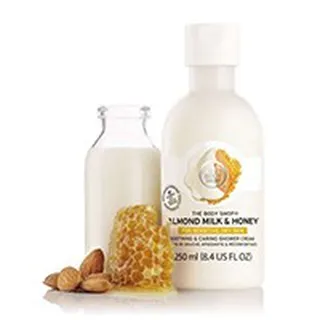 Sữa tắm Almond Milk & Honey Calming & Caring Bath Milk
