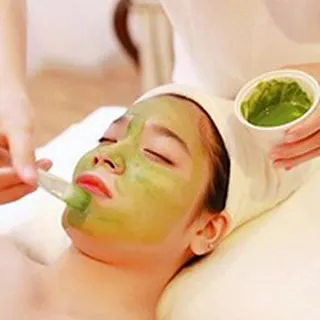 Chăm sóc làm trắng da mặt bằng tảo non